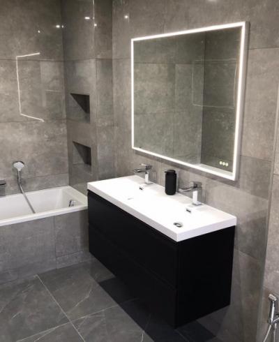 Pose de carrelage dans une salle de bain sur Lyon et alentours